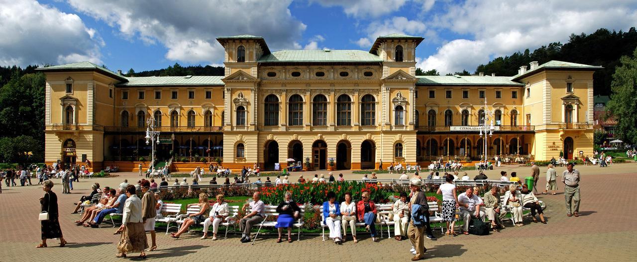 Stary Dom Zdrojowy Hotel Krynica Zdroj Exterior photo